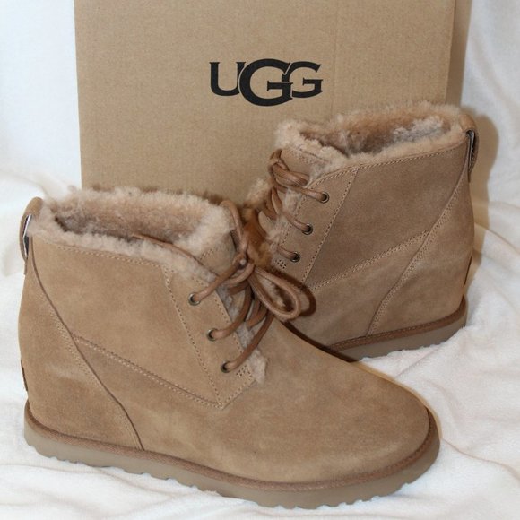 NIB‎ UGG WOMEN'S FEMME LACE UP ANKLE BOOT BOOTIES CHESTNUT - Picture 1 of 7